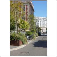 2022-04-29 Begruenung Rue Longchamp.jpg